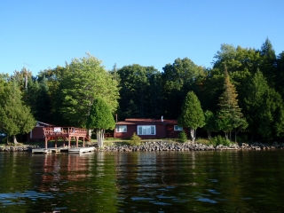 1397 OLD HIGHWAY 117, Dorset Ontario, Canada Located on Lake of Bays