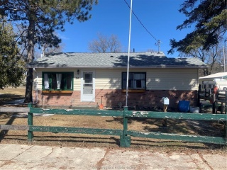 24 young, Webbwood Ontario, Canada