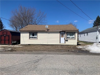 344-346 secord, Espanola Ontario, Canada