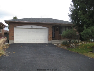 99 roundhill ct, London 