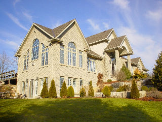 684775 highway 2 rd, Woodstock Ontario, Canada Located on Kettle Creek