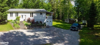 7957 highway 35, Norland Ontario, Canada