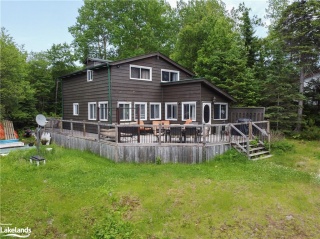 1041 logan drive, Haliburton Ontario, Canada
