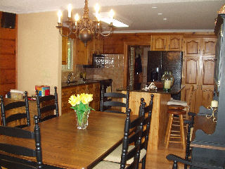 93 clifford dr, Dunsford Ontario, Canada Located on Sturgeon Lake