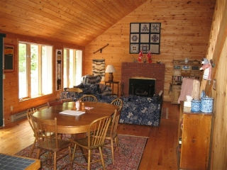 981-216 garden island (joan island), Temagami Ontario, Canada Located on Lake Temagami