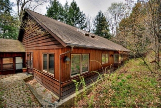 Muskoka Lakes Ontario, Canada Located on Lake Rosseau