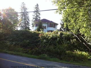 420 beaumont dr, Bracebridge Ontario, Canada Located on Lake Muskoka