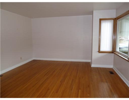 12 carlton st, Kitchener Ontario, Canada