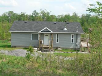 70 fish hook lane, Lake Township Ontario, Canada Located on Thanet Lake