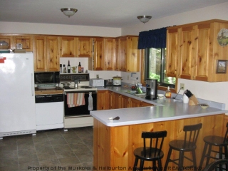 1034 oneida dr, Haliburton Ontario, Canada