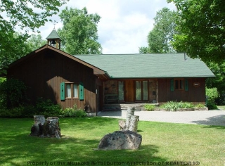 4045 kawagama lake rd, Dorset Ontario, Canada Located on Kawagama Lake