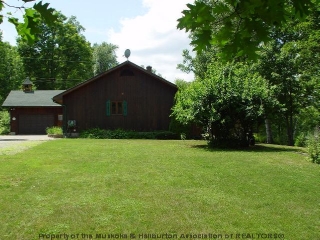 4045 kawagama lake rd, Dorset Ontario, Canada Located on Kawagama Lake