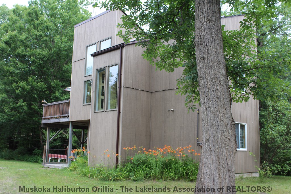 1139 hobbits lane, Irondale Ontario, Canada