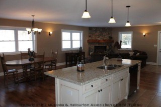 27 farmcrest ave, Haliburton Ontario, Canada
