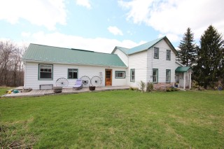 4570 camden portland boundary rd, South Frontenac Ontario, Canada Located on Napanee River