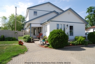 24 lakeshore dr, Falconbridge Ontario, Canada