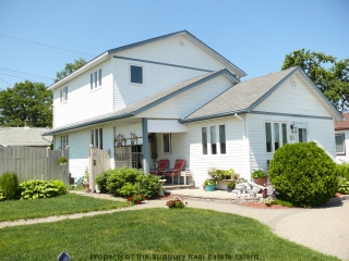 24 lakeshore dr, Falconbridge Ontario, Canada