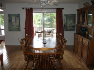 1011 tara lane, Gravenhurst Ontario, Canada Located on Morrison Lake