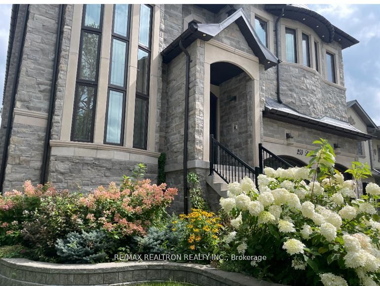 259 lakeland cres, Richmond Hill Ontario, Canada