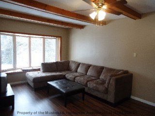 1477 muskoka road #10, Port Sydney Ontario, Canada Located on Mary Lake
