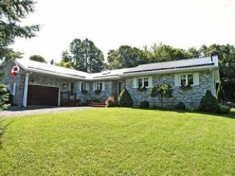 3339 amey rd, Harrowsmith Ontario, Canada