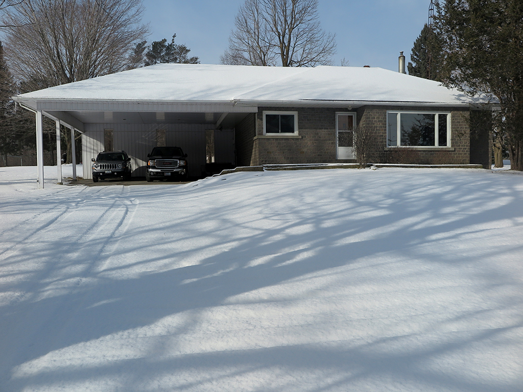 48 Bennett St., Spencerville Ontario, Canada Located on St. Lawrence River