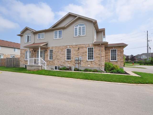 210 dawn ave 21, Guelph Ontario, Canada