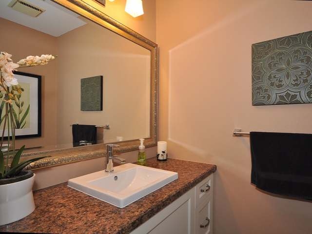 8 kingswood gate, Guelph Ontario, Canada