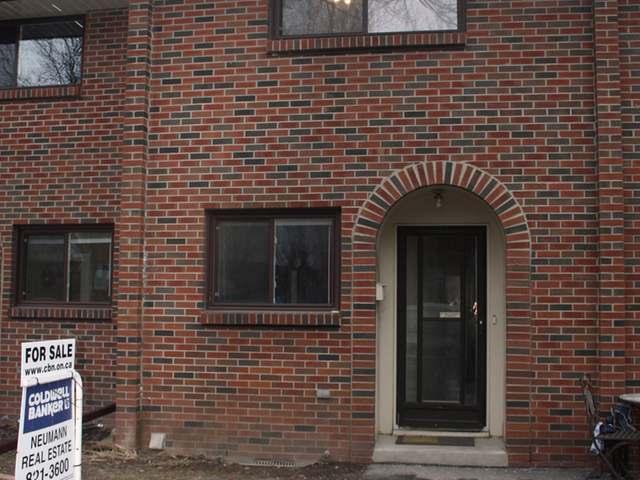 41 rhonda rd 8, Guelph Ontario, Canada