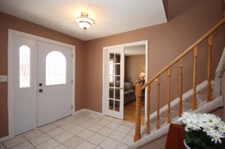 985 mona dr, Kingston Ontario, Canada