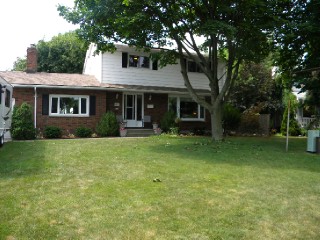 644 highbury park, Sarnia Ontario, Canada