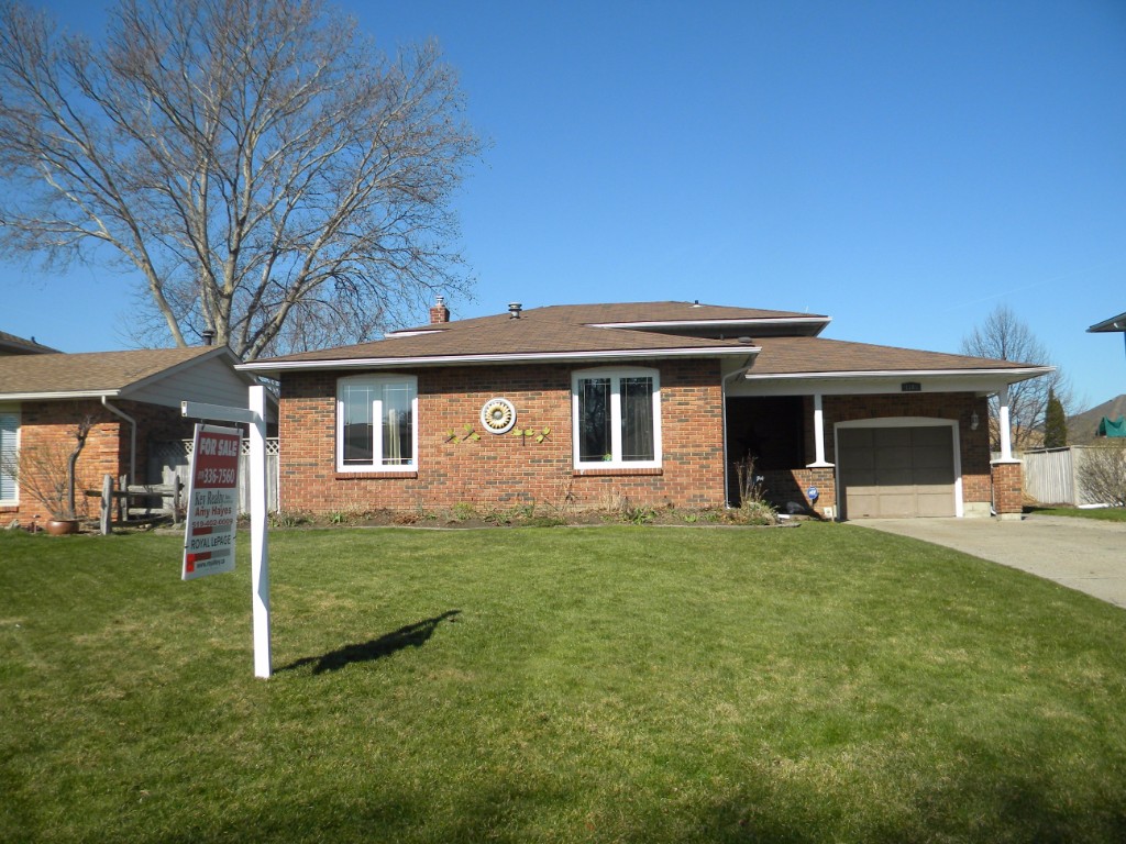 1105 salisbury st, Sarnia Ontario, Canada
