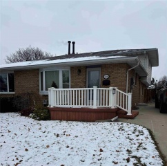 286 trudeau drive, Sarnia Ontario, Canada