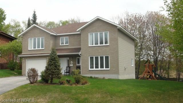 5 vivyenne court, North Bay Ontario, Canada
