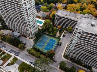 100 Quebec Ave, Toronto Ontario