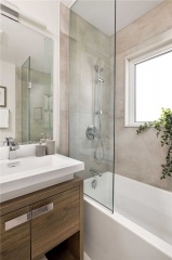 211 Deloraine Ave, Toronto Ontario