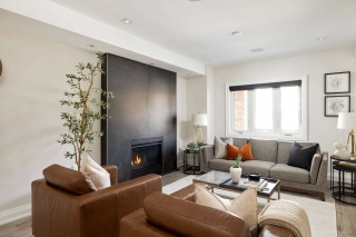 211 Deloraine Ave, Toronto Ontario