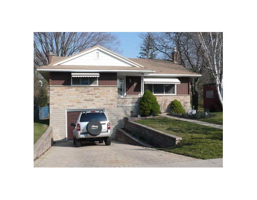 200 royal st, Waterloo 