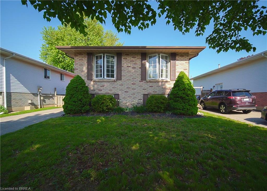 12 branlyn crescent, Brantford Ontario, Canada
