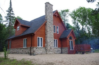 763 SANDHILL RD, Sundridge Ontario, Canada Located on South Lake