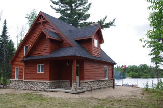 763 SANDHILL RD, Sundridge Ontario, Canada Located on South Lake
