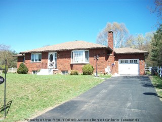 8 EDGAR ST, Sundridge Ontario, Canada
