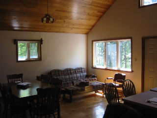 240 TOAD LAKE, Port Loring Ontario, Canada Located on Toad Lake