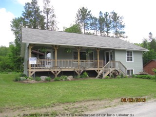 184 SEAGULL LAKE ROAD, Arnstein Ontario, Canada Located on Seagull Lake