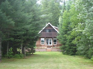 486 caldwell rd, North Kawartha Ontario, Canada Located on Clydesdale Lake