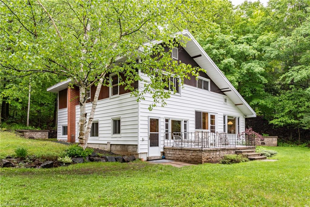 1004 OLD TOWNSHIP Road, Port Carling, Ontario (ID 202484)