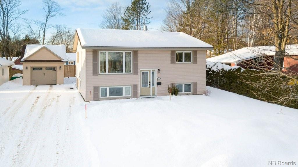113 Epworth Circle, Fredericton, New Brunswick (ID NB039421)