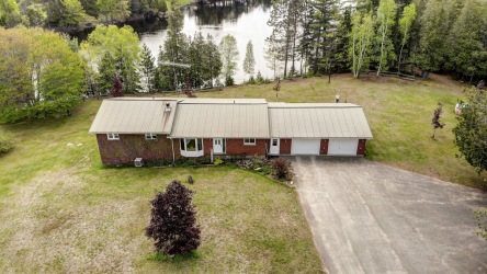 573 Evergreen Lane, Palmer Rapids, Ontario (ID 200621)