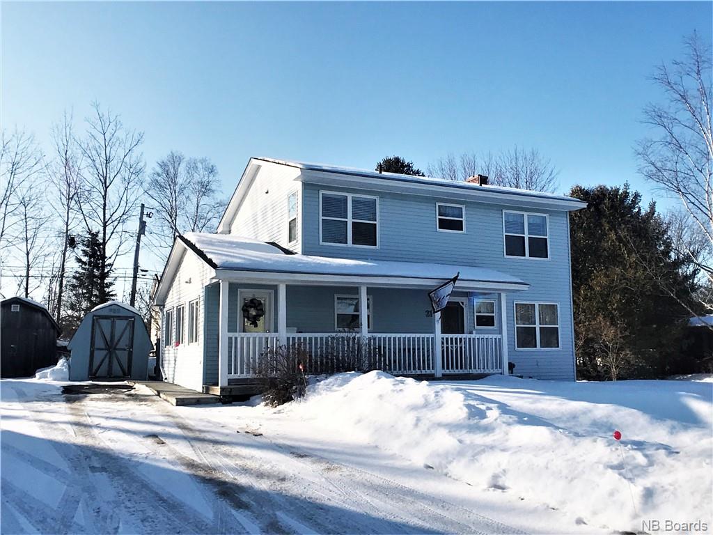 211 Coventry Crescent, Fredericton, New Brunswick (ID NB040664)