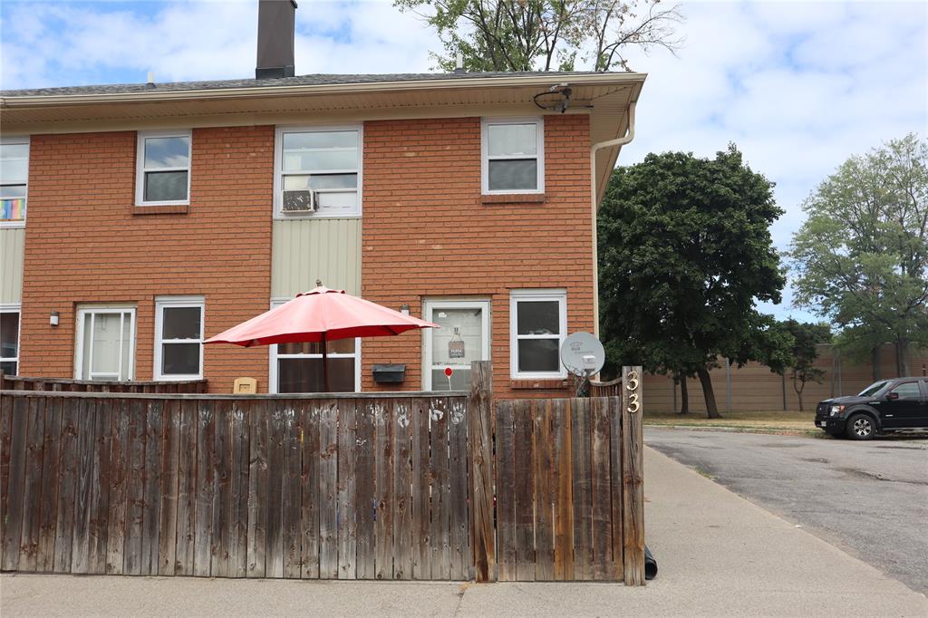 834 EXMOUTH Street Unit# 33, Sarnia, Ontario (ID 22017711)